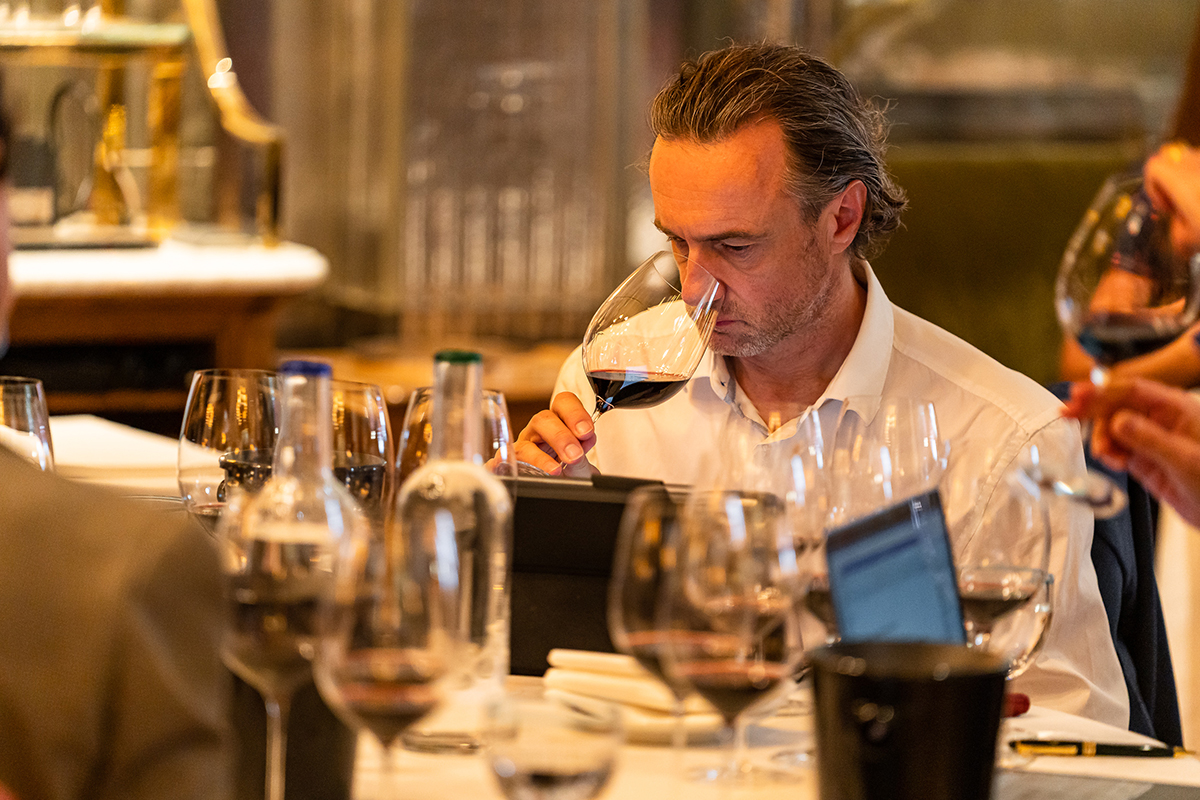 Neal Martin was one of many leading critics at the tasting